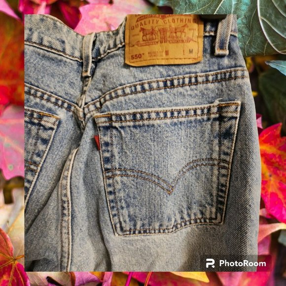 Women's Levi's 550 Size 12 M Relaxed Fit Tapered Leg Cotton - Picture 4 of 6